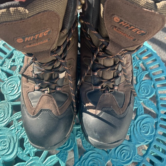 Hi-Tec waterproof boots - Picture 5 of 6